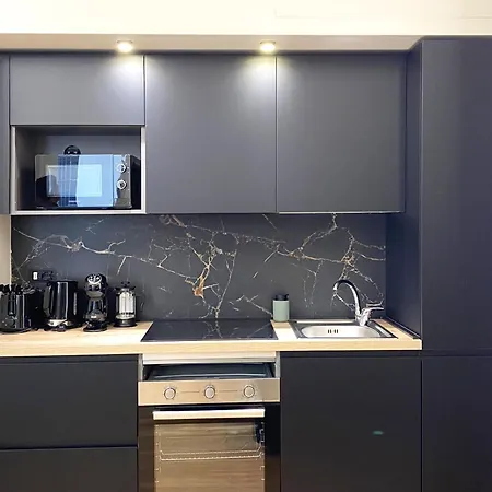 Iconic Studio San Giovanni - House with private parking-3